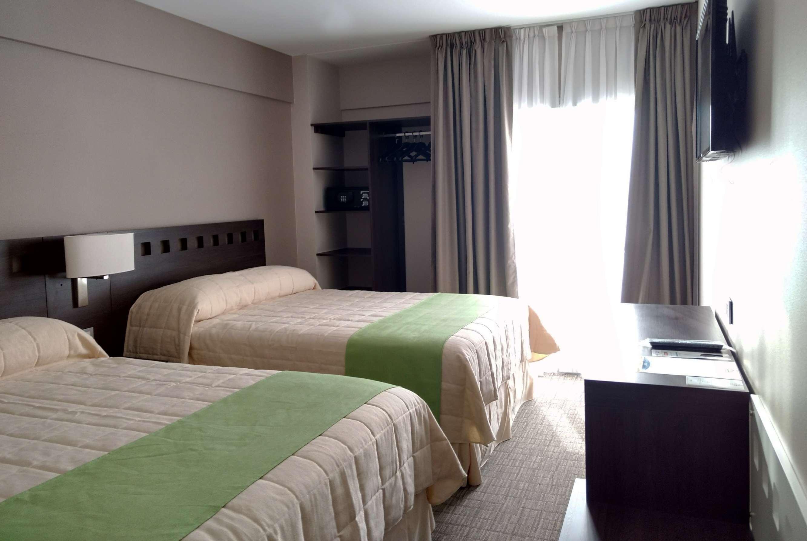 Days Inn & Suites By Wyndham La Plata Bagian luar foto