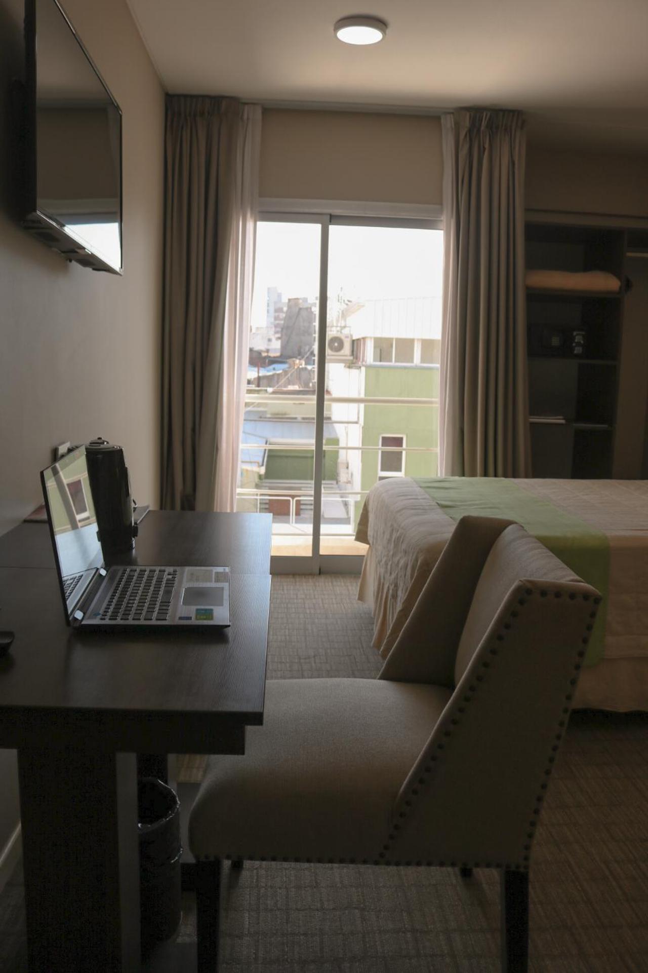 Days Inn & Suites By Wyndham La Plata Bagian luar foto