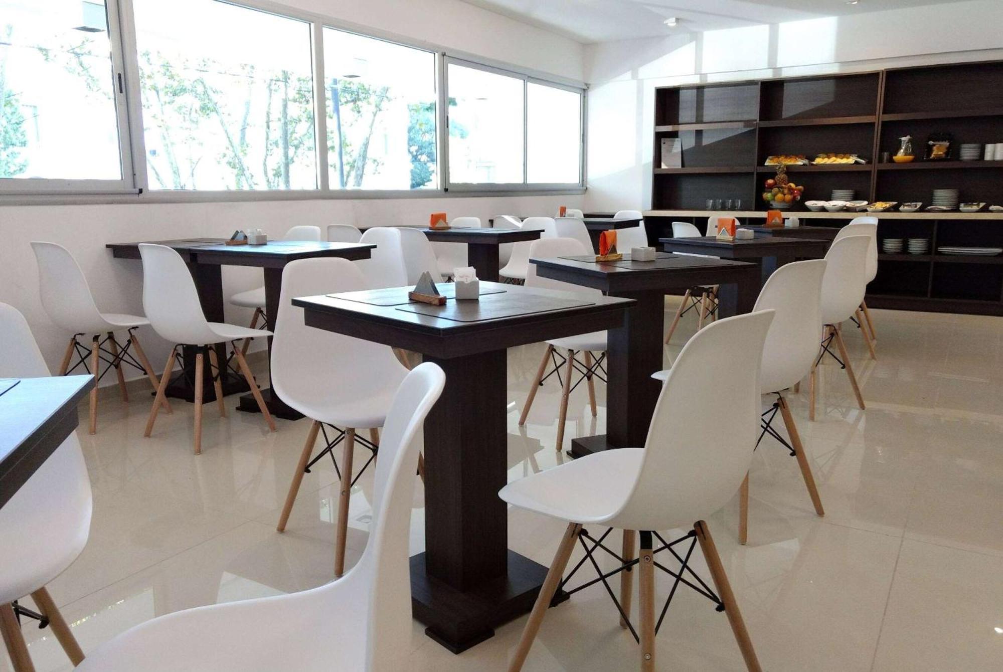 Days Inn & Suites By Wyndham La Plata Bagian luar foto